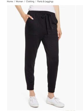 Caslon 🟣 Size Medium Knit Jogger Pants in Black